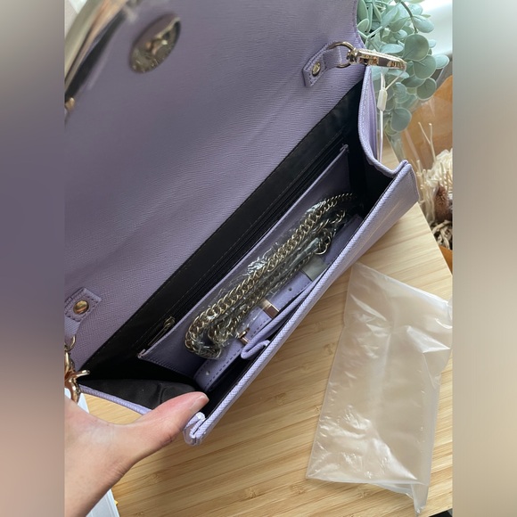 Lilac envelope hand purse/clutch bag/crossbody bag with chain strap - Picture 2 of 5